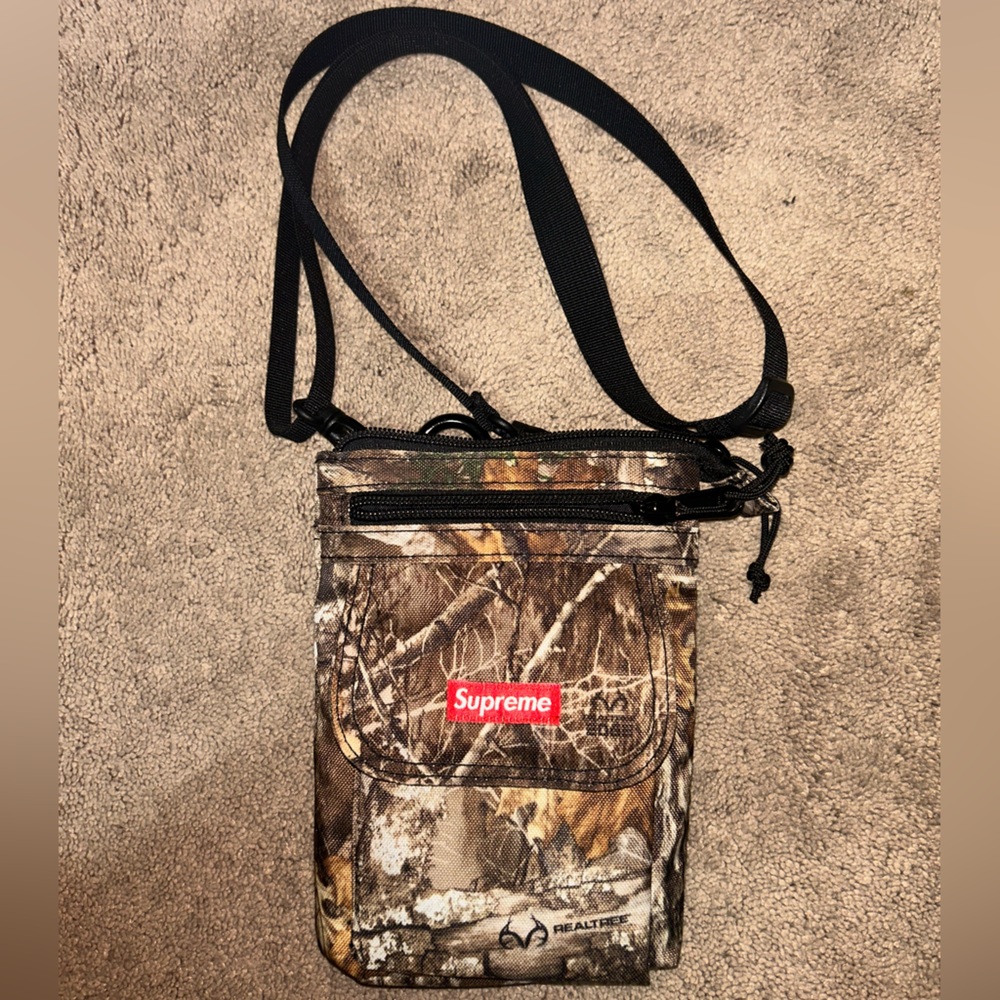 Supreme shoulder bag FW19 real tree camo